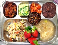 12월 20일 (금) 점심 급식사진 :: 급식 소식 :: 낙민초등학교 낙민초등학교 :: 급식 소식 :: 12월 20일 (금) 점심 급식사진