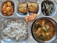 3월 7일 (금) 점심 급식사진 :: 급식 소식 :: 물야중학교 물야중학교 :: 급식 소식 :: 3월 7일 (금) 점심 급식사진