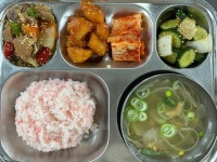 3월 24일 (월) 점심 급식사진 :: 급식소식 :: 부산해마루학교 부산해마루학교 :: 급식소식 :: 3월 24일 (월) 점심 급식사진