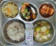 3월 25일 (화) 점심 급식사진 :: 급식 소식 :: 용머리초등학교 용머리초등학교 :: 급식 소식 :: 3월 25일 (화) 점심 급식사진