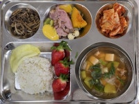 3월 25일 (화) 점심 급식사진 :: 급식 소식 :: 두루중학교 두루중학교 :: 급식 소식 :: 3월 25일 (화) 점심 급식사진