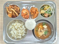 3월 28일 (금) 점심 급식사진 :: 급식 소식 :: 목포애향중학교 목포애향중학교 :: 급식 소식 :: 3월 28일 (금) 점심 급식사진