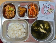 4월 1일 (화) 점심 급식사진 :: 급식 소식 :: 군산소룡초등학교 군산소룡초등학교 :: 급식 소식 :: 4월 1일 (화) 점심 급식사진