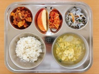 4월 8일 (화) 점심 급식사진 :: 급식소식 :: 귀인중학교 귀인중학교 :: 급식소식 :: 4월 8일 (화) 점심 급식사진