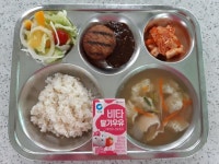 4월 7일 (월) 점심 급식사진 :: 급식 소식 :: 연수중학교 연수중학교 :: 급식 소식 :: 4월 7일 (월) 점심 급식사진