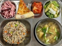 4월 9일 (수) 점심 급식사진 :: 급식소식 :: 부산해마루학교 부산해마루학교 :: 급식소식 :: 4월 9일 (수) 점심 급식사진