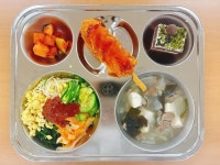 4월 9일 (수) 점심 급식사진 :: 급식소식 :: 귀인중학교 귀인중학교 :: 급식소식 :: 4월 9일 (수) 점심 급식사진