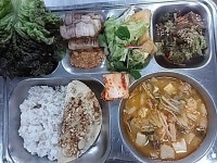 4월 11일 (금) 점심 급식사진 :: 급식 소식 :: 선산고등학교 선산고등학교 :: 급식 소식 :: 4월 11일 (금) 점심 급식사진