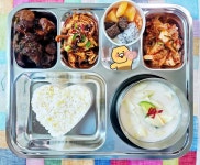 2025/4/17 오롯이 담은 정성을 너에게 :: 급식 소식 :: 천안쌍용고등학교 천안쌍용고등학교 :: 급식 소식 :: 2025/4/17 오롯이 담은 정성을 너에게