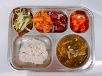 4월 22일 (화) 점심 급식사진 :: 급식소식 :: 가내초등학교 가내초등학교 :: 급식소식 :: 4월 22일 (화) 점심 급식사진