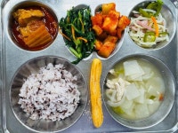 6월 12일 교육급식 사진 :: 급식 소식 :: 군산푸른솔초등학교 군산푸른솔초등학교 :: 급식 소식 :: 6월 12일 교육급식 사진