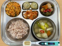 7월 11일 (금) 점심 급식사진 :: 급식 소식 :: 고창남초등학교 고창남초등학교 :: 급식 소식 :: 7월 11일 (금) 점심 급식사진