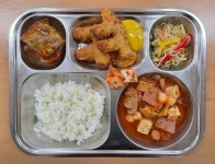 25.09.08 (월) :: 급식 소식 :: 전주효문중학교 전주효문중학교 :: 급식 소식 :: 25.09.08 (월)