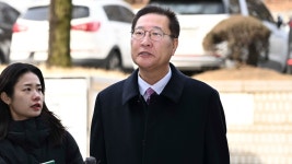 '내란 가담' 박성재 첫 재판…