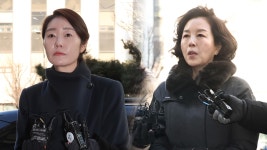 경찰, 강선우·김경 동시 구속영장 신청…'쪼개기 후원' 공방 | TVING