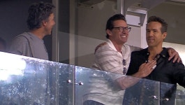 [키움] 2024/7/3 고척을 방문한 휴 잭맨, 라이언 레이놀즈, 숀레비 감독 | TVING [키움] 2024/7/3 고척을 방문한 휴 잭맨, 라이언 레이놀즈... 