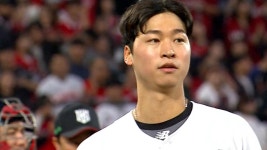 [KT] 10/1 4.2이닝 1실점 본인의 임무를 완수하고 교체되는 선발 엄상백 | TVING