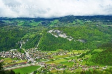 유토이미지 | Swiss village near Reichenbach in Switzerland