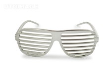 유토이미지 | Elegant sunglasses isolated on white