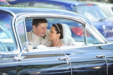 유토이미지 | newlywed couple|groom and bride|in car 유토이미지 | newlywed couple|groom  and bride|in car