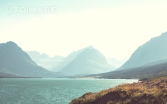 유토이미지 | Picturesque rocky peaks of the Glacier National Park, Montana, USA. Beautiful natural landscapes.