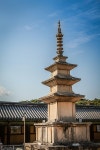 한국 경상북도 경주 불국사의 석탑과 푸른 하늘 | 유토이미지 | 상세페이지 | 베이직샵 | 사진 | 20087306