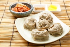 유토이미지 | 메밀만두