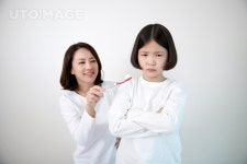 유토이미지 | 엄마와딸 134