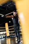 selective focus of strong bearded man boxing in sports center | 유토이미지 | 상세페이지 | 베이직샵 | 사진 | 21431588