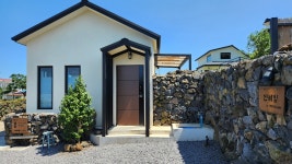 조용한 마을안 제주 올레길을 따라 들어서는 | 천혜향by자미자미 스테이, 제주 (애월·협재) - 여기어때 특가