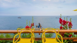 논골담길 정상 바람의 언덕에 위치한 숙소 | 동해 바람의 언덕, 강원 - 여기어때 특가 논골담길 정상 바람의 언덕에 위치한 숙소  | 동해 바람의... 