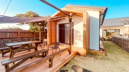 저녁 노을이 아름다운 바닷가 | 미루하우스 원룸독채, 제주 (서귀포·성산) - 여기어때 특가