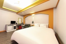 서면 호텔 유케이-UK, 서면·초읍·양정·부산시민공원·범천, 부산 - 여기어때 특가