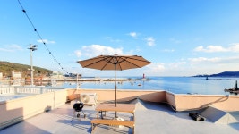 일출 맛집인 오션뷰 2층 숙소 | 일광이층집, 경상 - 여기어때 특가