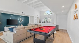 Luxurious Uptown Phoenix Townhome - Perfect Location & Sleeps 7!, 피닉스, 미국 - 여기어때 특가