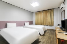 제주 맨하탄호텔, 제주공항(서부)·연동·이호테우·애월·협재, 제주 - 여기어때 특가