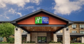 2025 오로라 Farnsworth House 근처 호텔,숙소 베스트 10