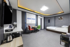 합성 토파즈, 마산·진해, 경남 - 여기어때 특가