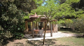 Lou Petarel Charming house with shared pool nature an calm in Provence, 플라요스크, 프랑스 - 여기어때 특가