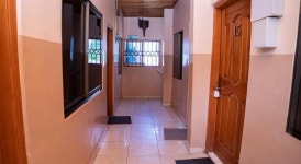 Bombay Hotel, 아크라, 가나 - 여기어때 특가