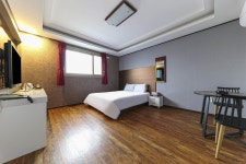 제주시청 풀하우스, 제주공항(동부)·시청·동문시장·조천·함덕, 제주 - 여기어때 특가