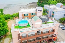 30초바닷가 아라 펜션 대부도 커플 수영장 가족독채키즈, 대부도·영흥도·선재도, 인천 - 여기어때 특가