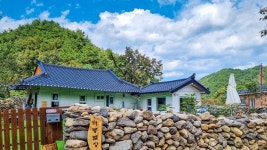 마당이 넓은 돌담집 강릉 독채 숙소 | 까롱별장, 강원 - 여기어때 특가