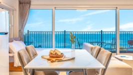 여수 레브183184 오션뷰 펜션, 여수 (돌산.금오도), 전라 - 여기어때 특가