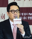 강용석 너 고소 광고, 품위유지의무 위반 결론 강용석 &#039;너 고소&#039; 광고, &#039;품위유지의무 위반&#039; 결론