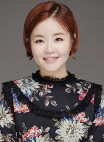 김효진, 45세 늦둥이 엄마 됐다…8년만 출산에 축하 물결ing [종합]