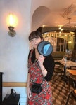 이수근♥ 박지연, 반전 프라이팬 폰케이스 들고 꾸러기 미소... 박지연, 반전 프라이팬 폰케이스 들고 꾸러기 미소 "소심한... 