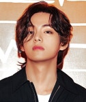 방탄소년단(BTS) 뷔, 제복 콘셉트가 보고 싶은 남자 아이돌 1위