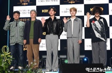 더 시즌즈 최정훈, 공연·행사도 없앴다…밤의 공원 MC에 올인 [종합] &#039;더 시즌즈&#039; 최정훈, 공연·행사도 없앴다…&#039;밤의... 