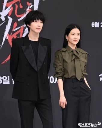 홍경-김태리 '잘 부탁드려요'[엑's HD포토] 홍경-김태리 '잘 부탁드려요'[엑's HD포토]